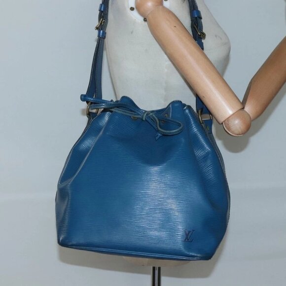 LOUIS VUITTON Epi Petit Noe Shoulder Bag Blue M44105 LV Auth 136638 - Picture 15 of 16